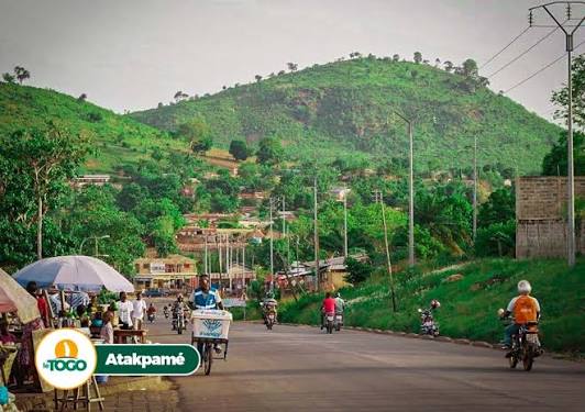 Atakpamé — Ville des sept collines