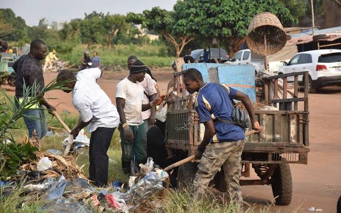Dynamiques de gestion des déchets